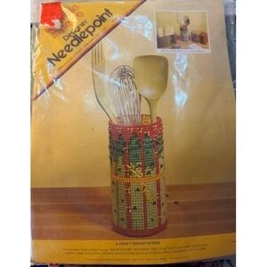 Vintage 1974 Columbia Minerva Needlepoint‎ Kit Asparagus Utensil Holder 8146